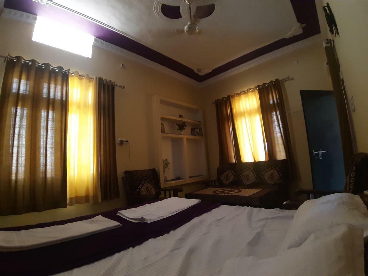 Shree Ram Homestay Orchha Exterior photo